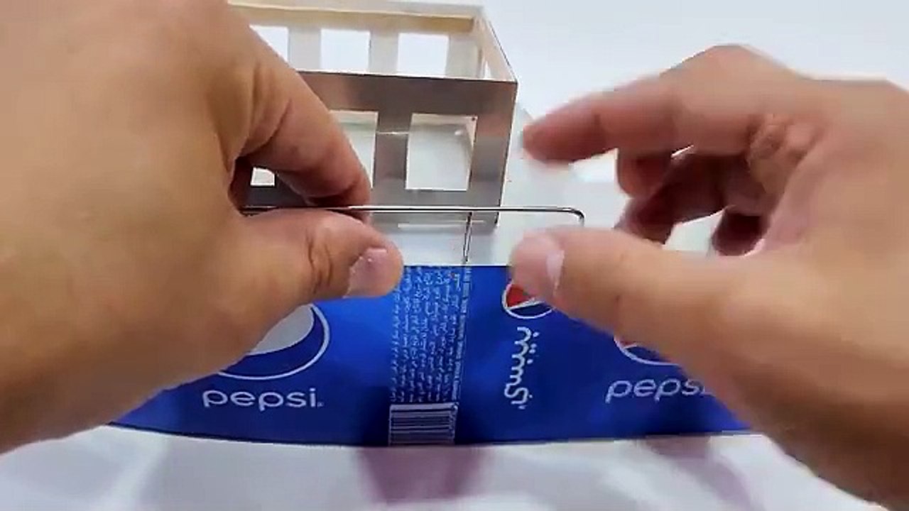 Make An Amazing Electric Boat With Pepsi Cans and DC motor