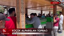 Erzurum'da sitenin bahçesinde oynarken otoparktan çıkan otomobilin altında kalan küçük Alparslan toprağa verildi