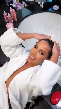 Anitta passa por perrengue chegue chique na semana de alta-costura em Paris