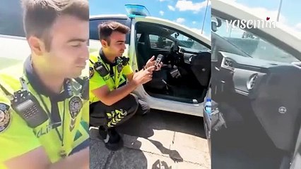 Polis memuru, küçük kızın ricasını kırmadı: "Bu araba hepimizin"
