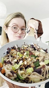 ✨ NOUILLES SAUTÉES AUX LÉGUMES ✨