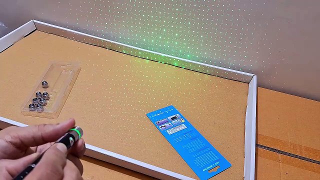 Unboxing and Review of Laser Disco Pointer Pen Beam with Adjustable Cap to Change projected Design