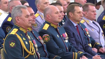 La CPI emite órdenes de arresto contra jefe del Estado Mayor ruso y exministro de Defensa