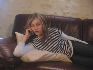 Un gars une fillle_0001