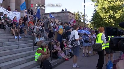 غريتا ثونبرغ تنضم إلى آلاف المتظاهرين لأجل المناخ في هلسنكي