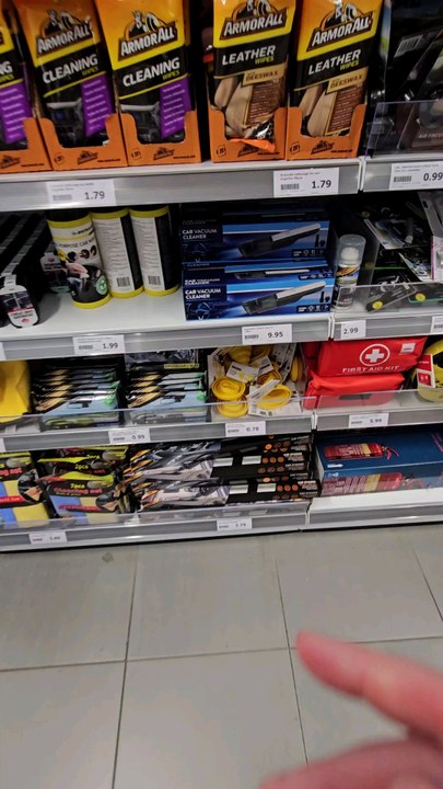 je teste un aspirateur voiture sans fil  #essai #teste #magasinaction #action