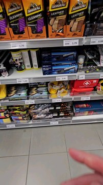 je teste un aspirateur voiture sans fil #essai #teste #magasinaction #action