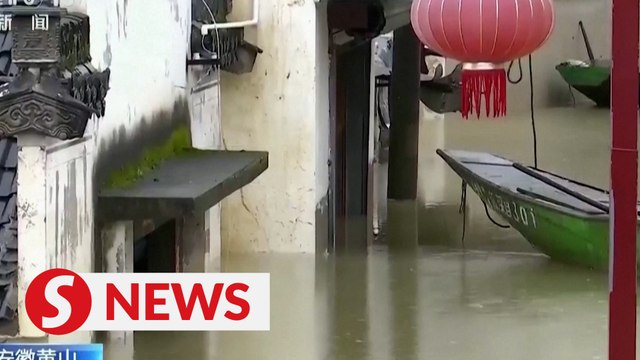 Floods submerge villages in eastern China, govt splashes on relief efforts