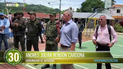 Descargar video: En Puerto López, corregimiento de El Bagre, el gobernador Andrés Julián les dijo que cuentan con él y con la Fuerza Pública