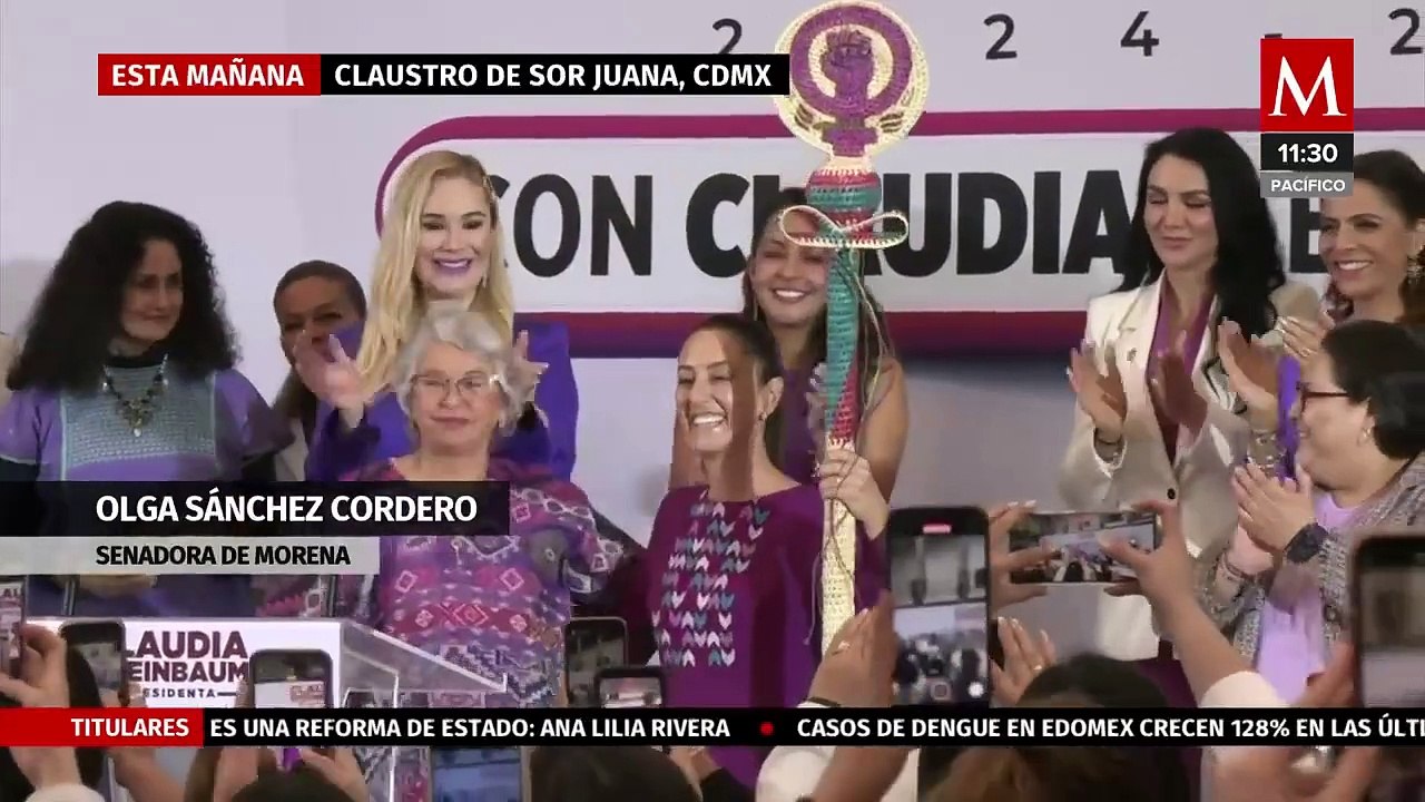 "La transformación es feminista": Entregan 'bastón de las mujeres' a Claudia Sheinbaum