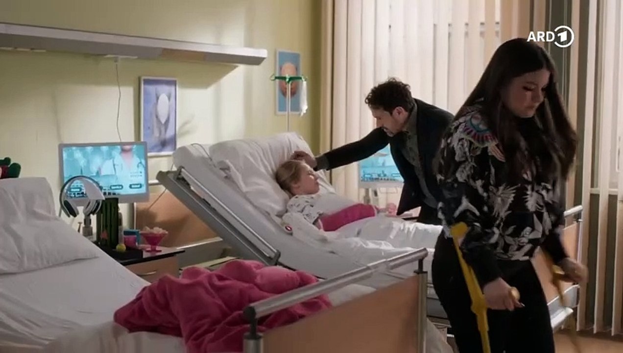 In aller Freundschaft Staffel 27 Folge 10 (1057) Verdachtsfälle