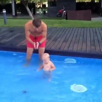 تمارين اللياقة اليومية والصالة الرياضية Daily Fitness Workout and Gym انضم إلينا لتجربة تمارين اللياقة اليومية في صالتنا الرياضية! حافظ على الدافعية مع تمارين مصممة خصيصًا لزيادة القوة والمرونة وتعزيز الصحة العامة. سواء كنت مبتدئًا أو عاشقًا للياقة