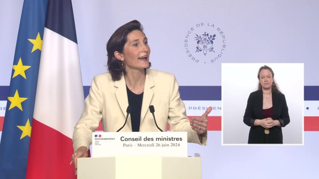 Baignade dans la Seine: à un mois des JO, Amélie Oudéa-Castéra assure que nous serons prêts