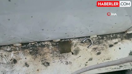 Oyun makinelerinin kilitlerini kırıp paraları çaldılar