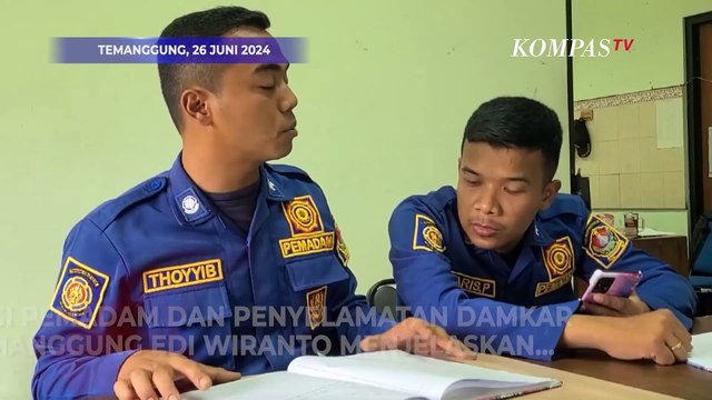 Damkar Temanggung Bantu Pelajar Kerjakan Tugas, Begini Ceritanya