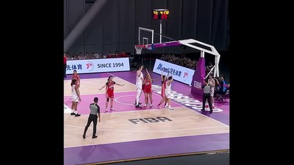 17 yaşında, 2.20 boyunda! Asya Kupası'nın en fazla konuşulanı Zhang Ziyu