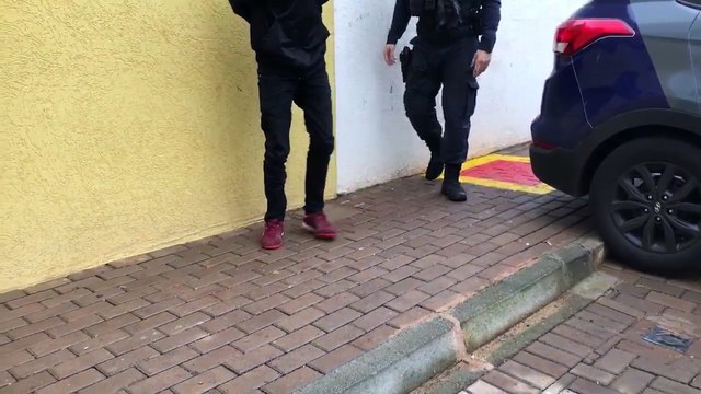 Homem é preso no Santa Cruz por porte ilegal de arma de fogo