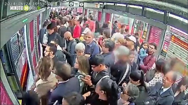Pillaron a cuatro delincuentes por hurto al 'cosquilleo' en el Transmilenio
