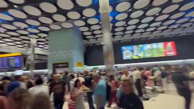 Heathrow Airport chaos after British Airways IT glitch disrupts baggage system