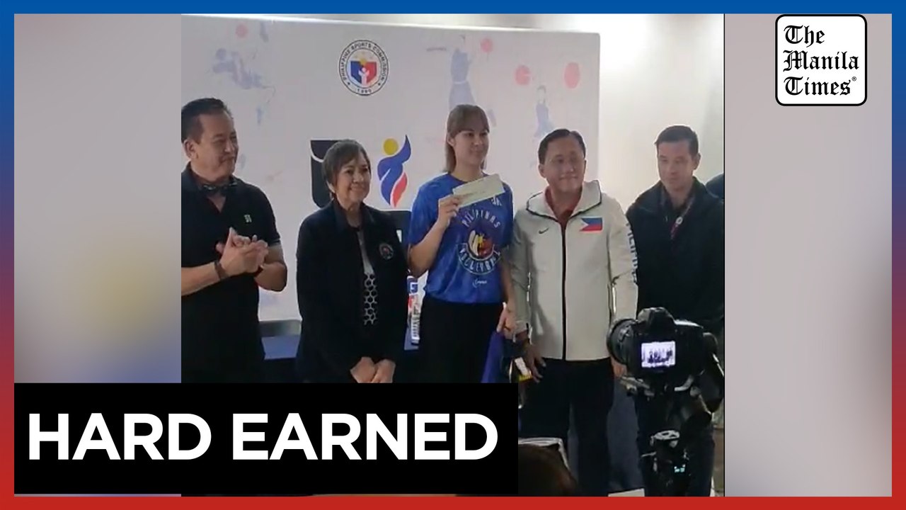 Go turns over incentives to Alas women's volleyball team for podium finish at AVC Challenge Cup