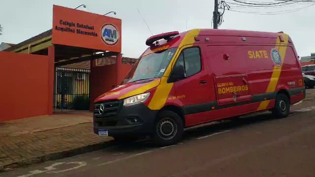 Siate atende pessoa ferida no Colégio Estadual Acquilino Massochin