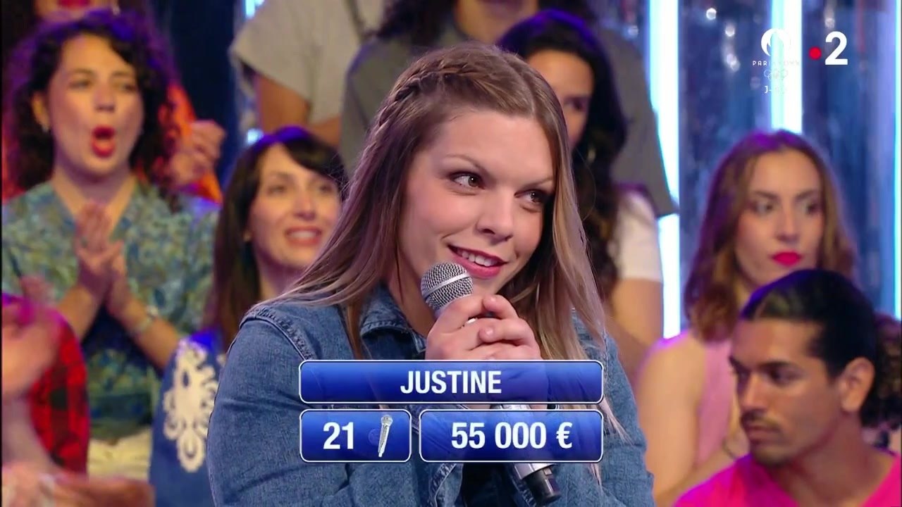 Nouvelle Maestro dans N'oubliez pas les paroles   Justine cède son micro d'argent à cause d'une erreur récurrente