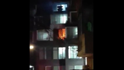 서울 서대문구 다가구 주택 불...중국인 2명 병원 이송 / YTN