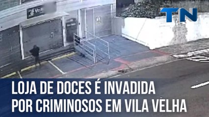 Download Video: Loja de doces é invadida por criminosos em Vila Velha