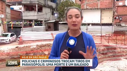 Скачать видео: Criminosos trocam tiros com policiais em Paraisópolis, zona sul de São Paulo