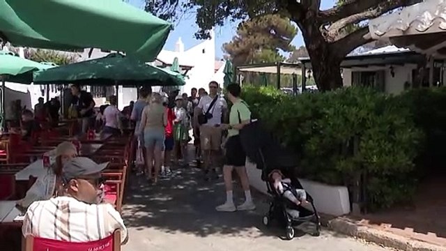 Las islas Baleares buscan poner freno a la masificación turística