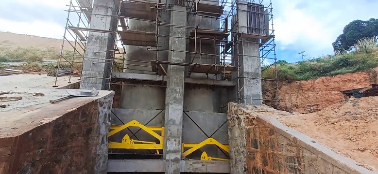 REFORMA NA PAREDE DO AÇUDE DE BOQUEIRÃO DE PIRANHAS-PB