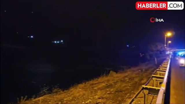 Diyarbakır'da yerleşim yerlerine ulaşan yangın söndürüldü