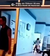 Mulher invade UPA de moto para acordar médicos na Bahia