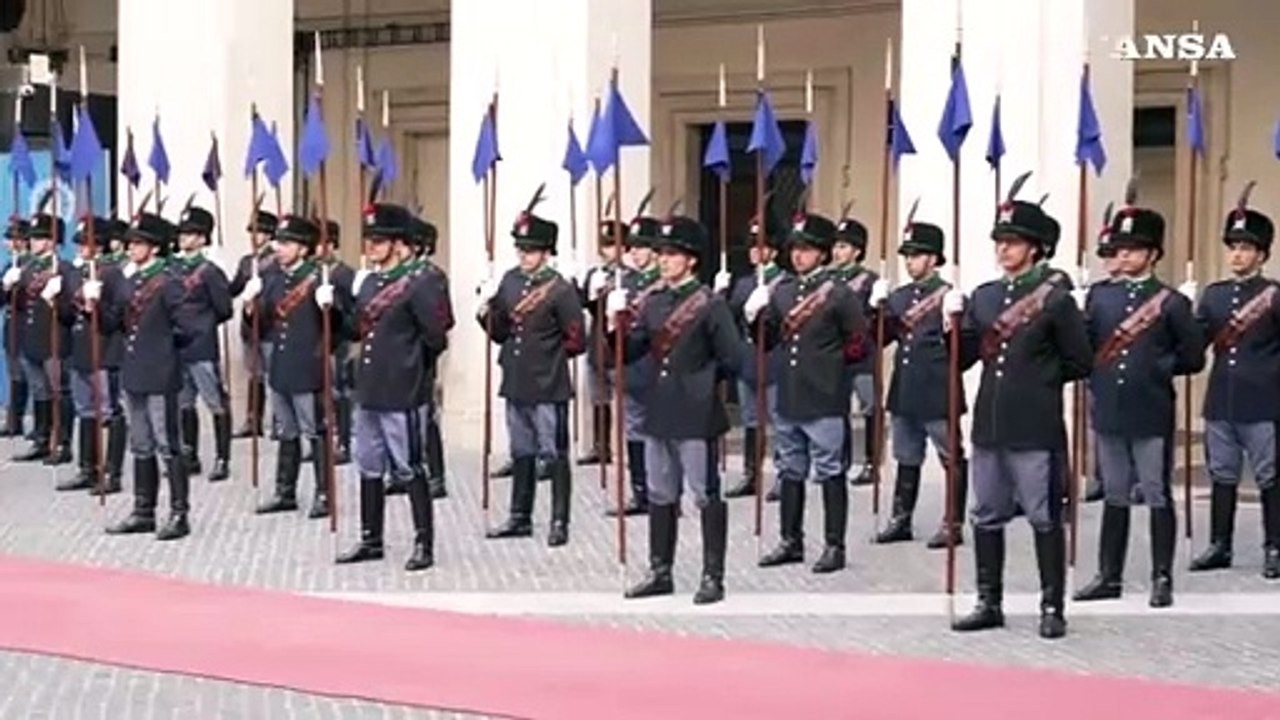 Orban arriva a Palazzo Chigi per un incontro con Meloni