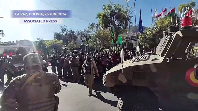 Ricuh! Tentara Bolivia Dobrak Istana PresidenLuis Arce dengan Kendaraan Lapis Baja, Kudeta?