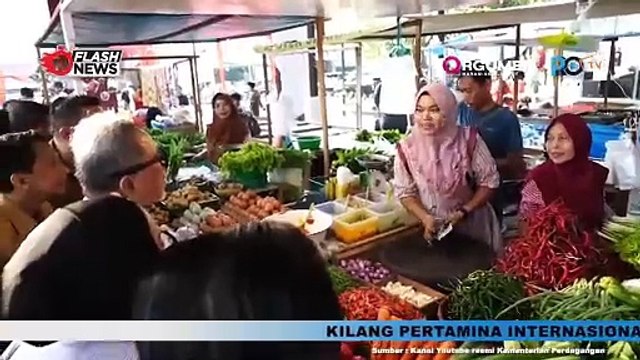 Menteri Perdagangan Zulkifli Hasan Resmikan Pasar Rakyat palapa dan pasar Minggu di Pekanbaru