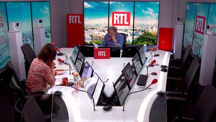 ÉDITO - La drôle de campagne d'Emmanuel Macron