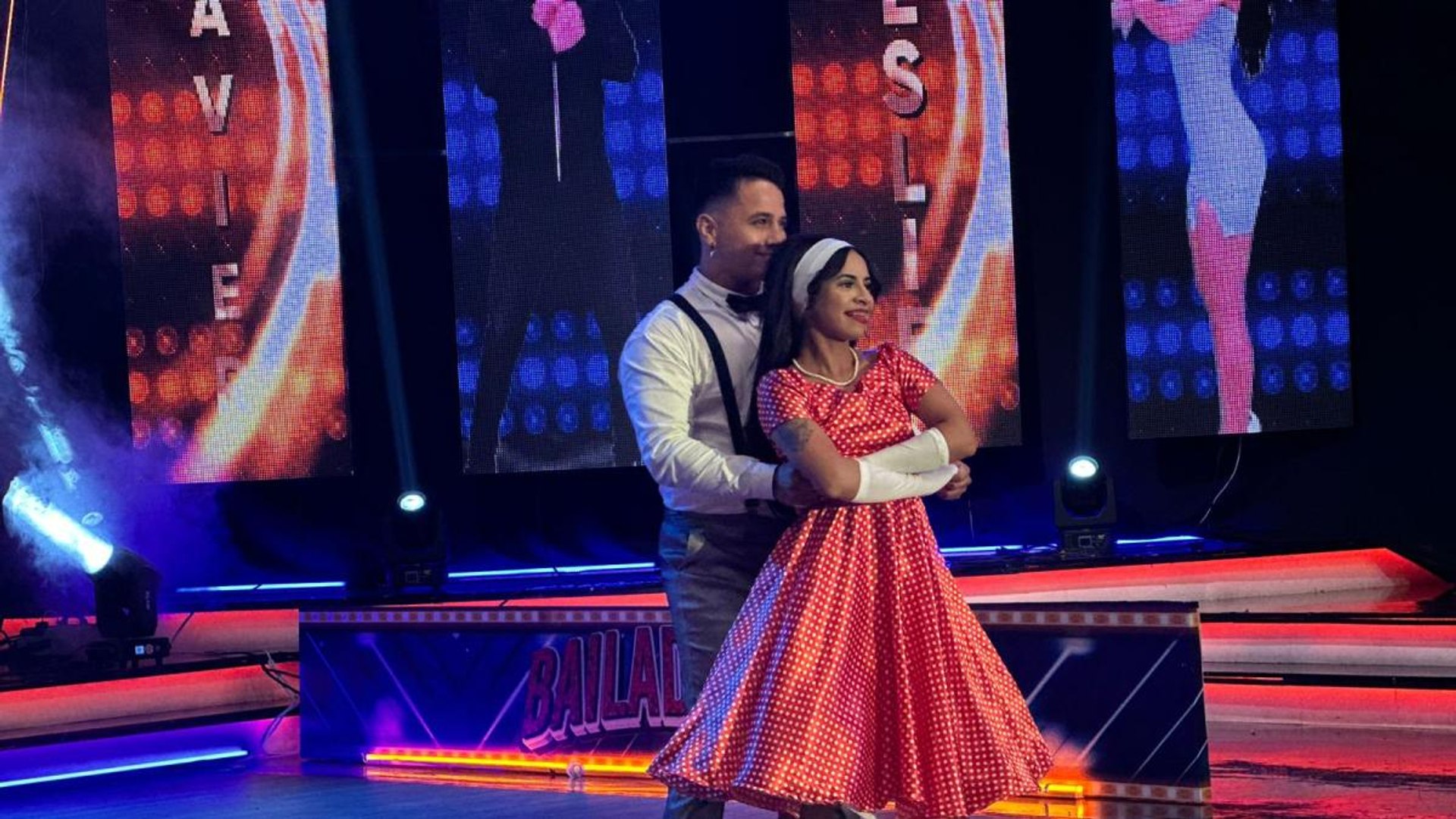 ⁣Javier y Leslie ponen el ritmo con los 60's