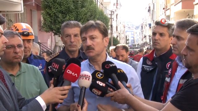 Bahçelievler Belediye Başkanı Hakan Bahadır: 80 yapımı binaya 1994 yılında 3 kat kaçak eklenmiş