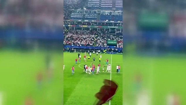 Çekya - Türkiye maçı sonrası olay! Cenk Tosun'un golü çıldırttı...