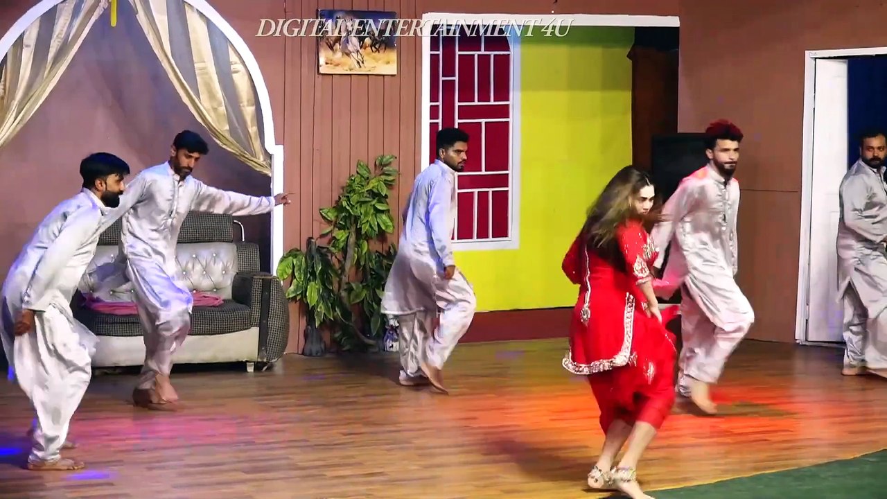 Amber Shehzadi Punjabi Stage Beautiful Performance #AmbeerShahzadi