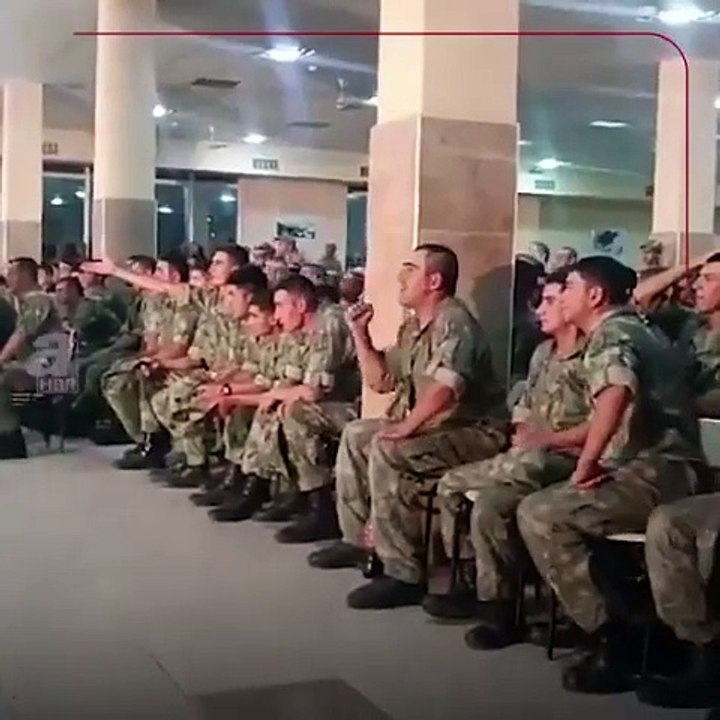 Tek Millet iki Devlet deniliyordu! Azerbaycan askerleri Türkiye milli maçını bakın nasıl izlediler?