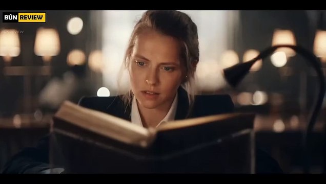 Xuyên không về quá khứ cô gái trở thành phù thủy trong truyền thuyết - Review phim Mật Mã Phù Thủy 2