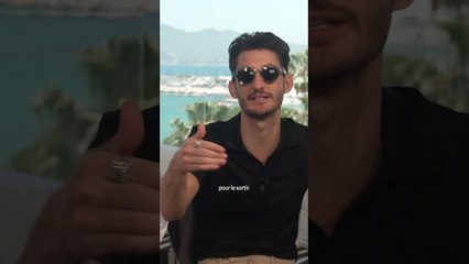 Tải video: Pourquoi Le Comte de Monte-Cristo ne sort pas un mercredi ? Pierre Niney nous l'explique !