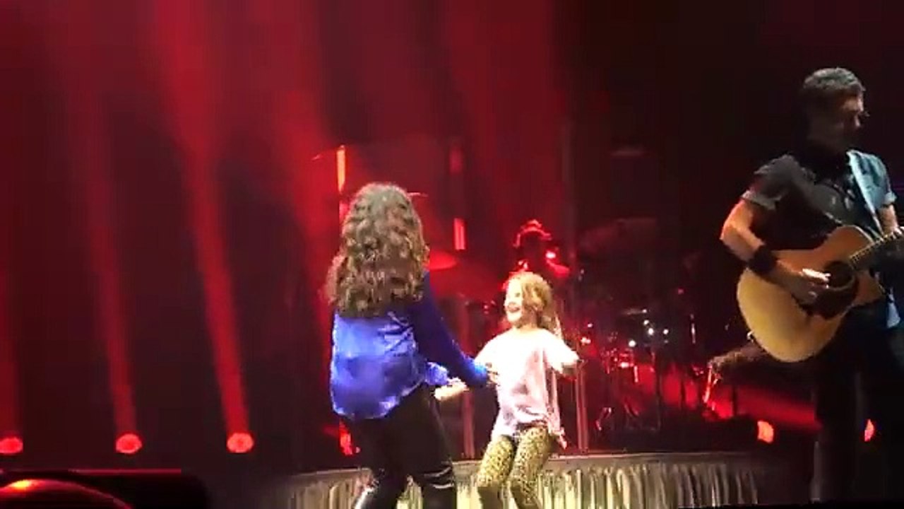 Alanis Morissette com a  filha