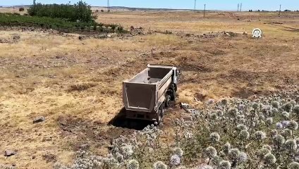 Diyarbakır'da Büyükşehir Belediyesi’ne ait iki kamyon çarpıştı: 2 yaralı