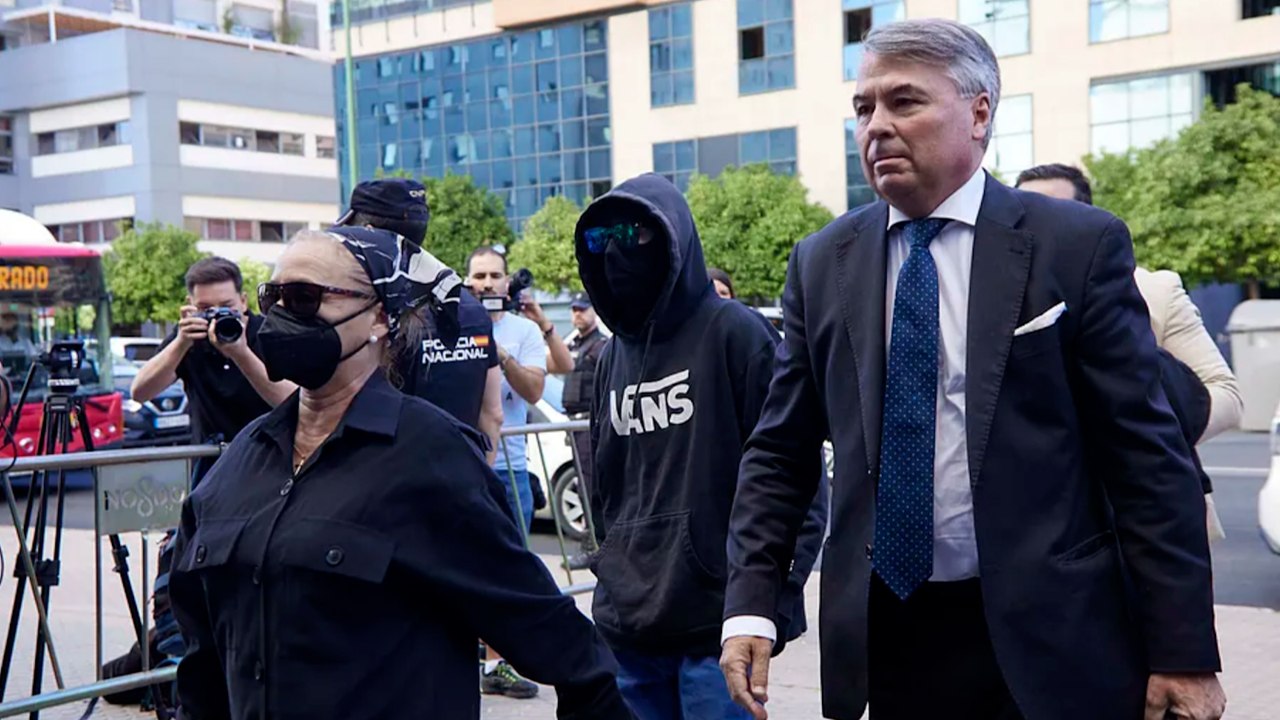 El Cuco y su madre se libran de la condena por mentir en el juicio de Marta del Castillo por lagunas legales