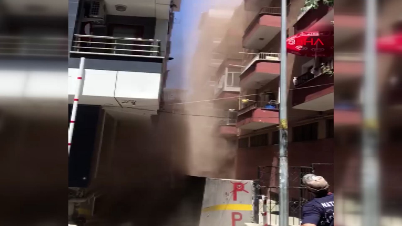 Bahçelievler'de 4 katlı binanın çatısında çökme