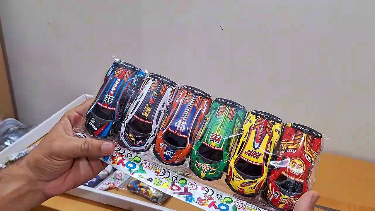 Unboxing and Review of Pull Back Racing Cars Die cast Race Car Vehicles Metal Friction Powered Car Toys for Toddlers