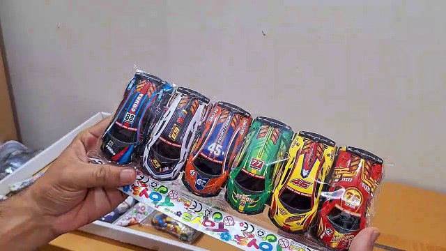 Unboxing and Review of Pull Back Racing Cars Die cast Race Car Vehicles Metal Friction Powered Car Toys for Toddlers